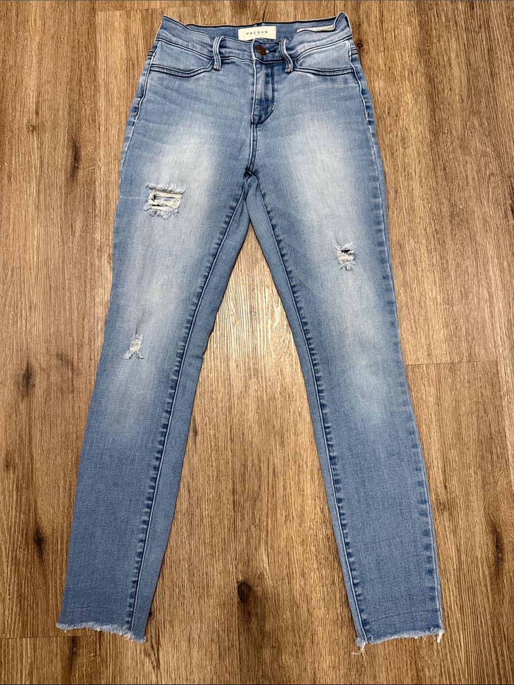 PacSun Light Blue High-Rise Distressed Cropped Jeans